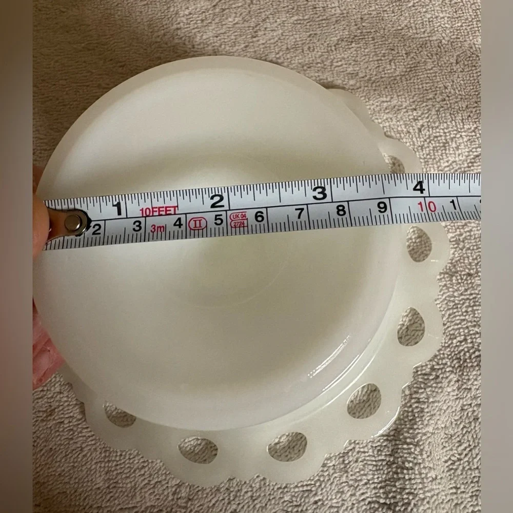 Vtg Anchor Hocking 'Old Colony' Lace Edge Milk Glass Pedestal Compote Candy Dish
